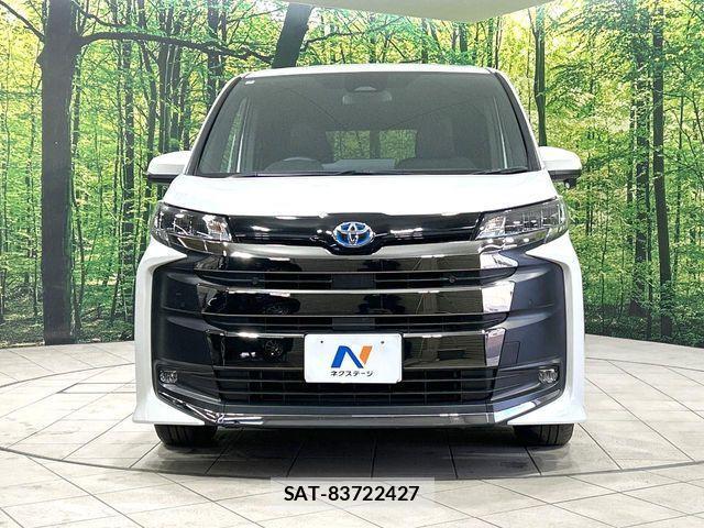 Toyota NOAH HYBRID 2022-06 3773168-14