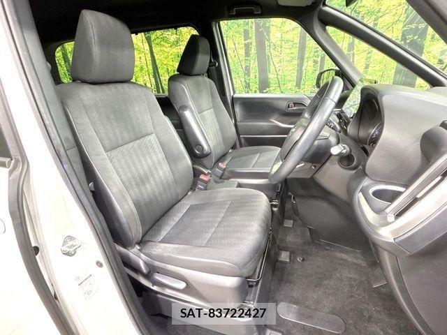 Toyota NOAH HYBRID 2022-06 3773168-7