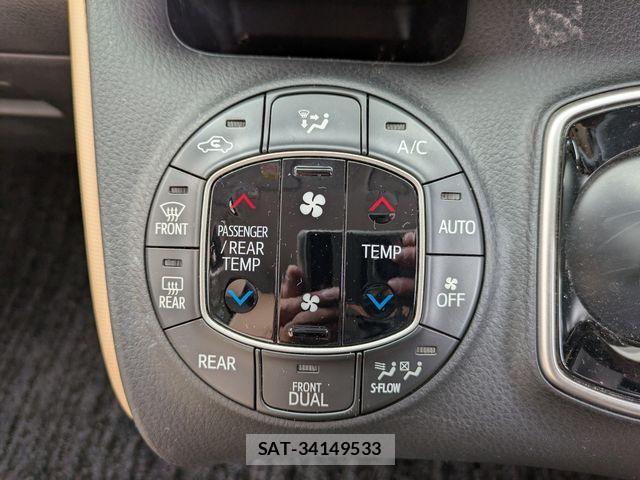 Toyota NOAH HYBRID 2014-03 3773181-9