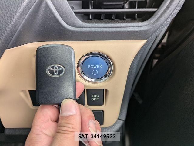 Toyota NOAH HYBRID 2014-03 3773181-11