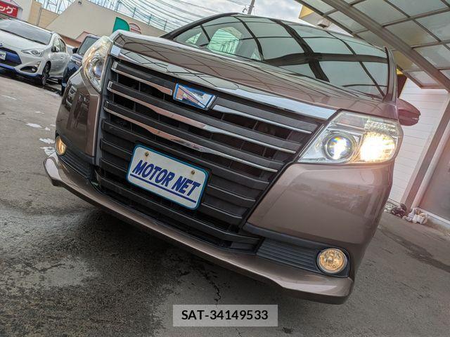 Toyota NOAH HYBRID 2014-03 3773181-21