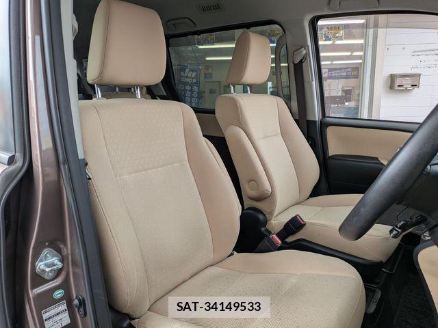 Toyota NOAH HYBRID 2014-03 3773181-25