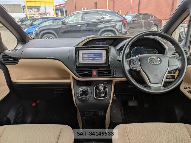 Toyota NOAH HYBRID 2014-03 3773181-6