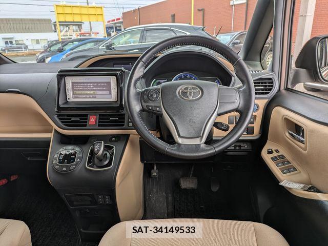 Toyota NOAH HYBRID 2014-03 3773181-7