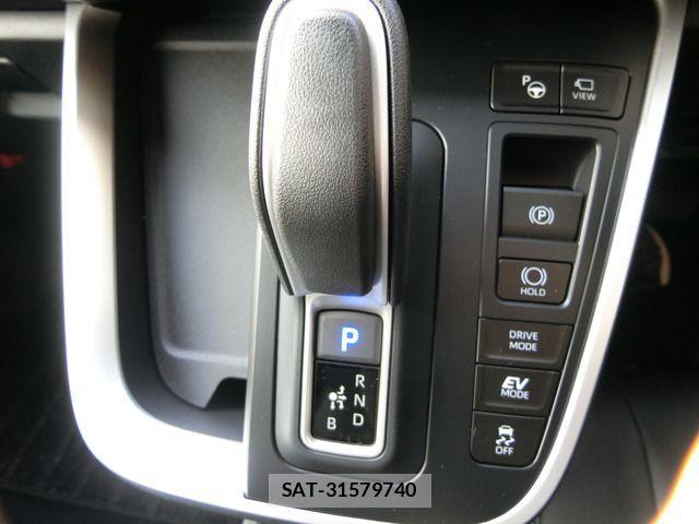 Toyota NOAH HYBRID 2026-01 3833856-9