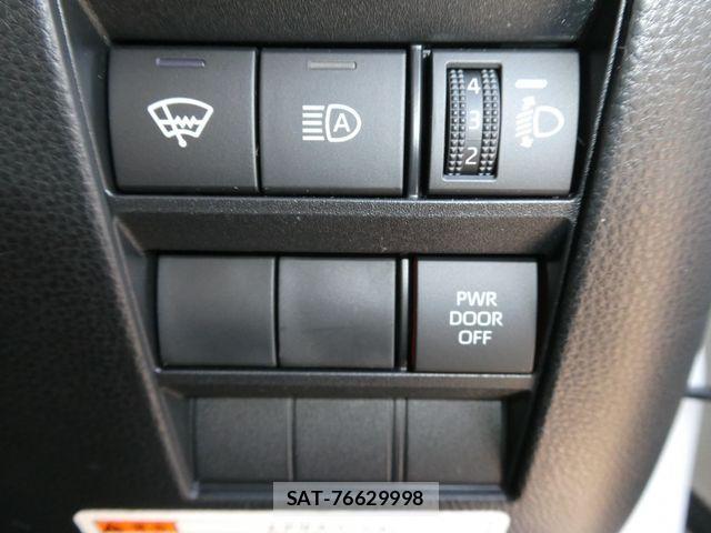 Toyota NOAH HYBRID 2022-06 3908261-12