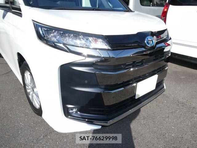 Toyota NOAH HYBRID 2022-06 3908261-2
