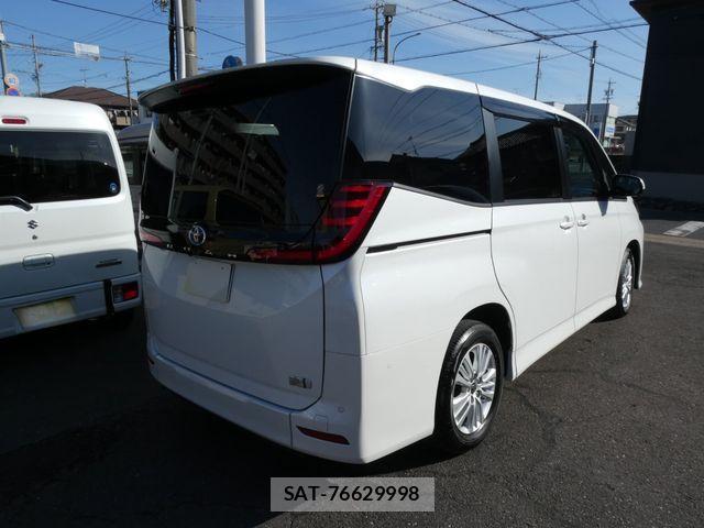 Toyota NOAH HYBRID 2022-06 3908261-29