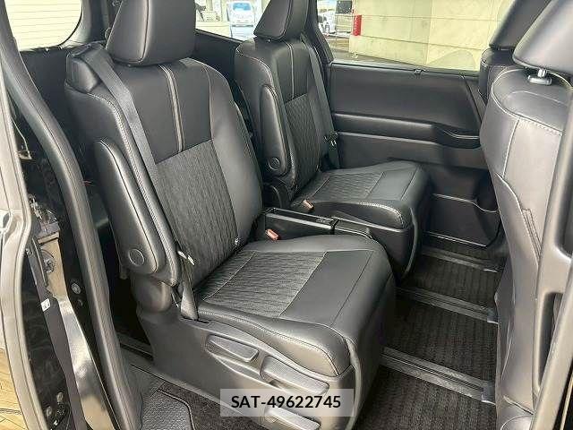 Toyota NOAH HYBRID 2023-02 3908264-8