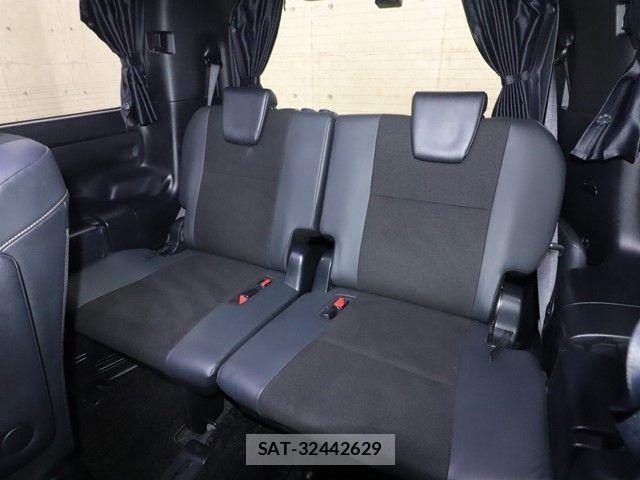 Toyota NOAH HYBRID 2019-04 4046409-13