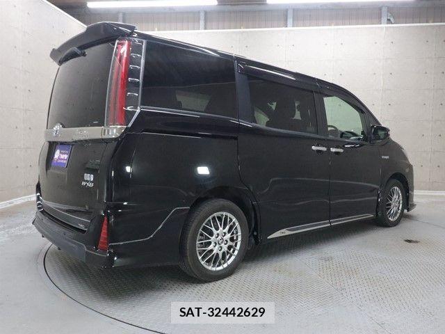 Toyota NOAH HYBRID 2019-04 4046409-1