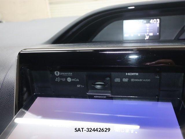 Toyota NOAH HYBRID 2019-04 4046409-20