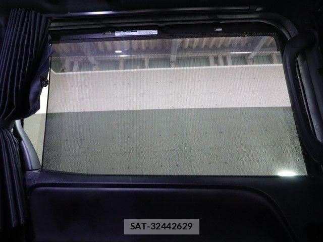 Toyota NOAH HYBRID 2019-04 4046409-5