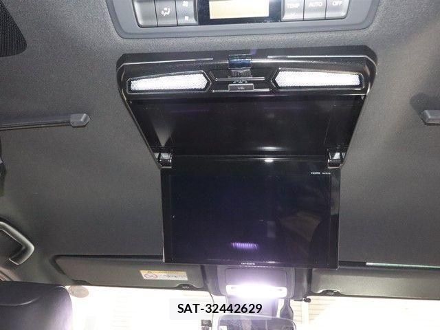 Toyota NOAH HYBRID 2019-04 4046409-8