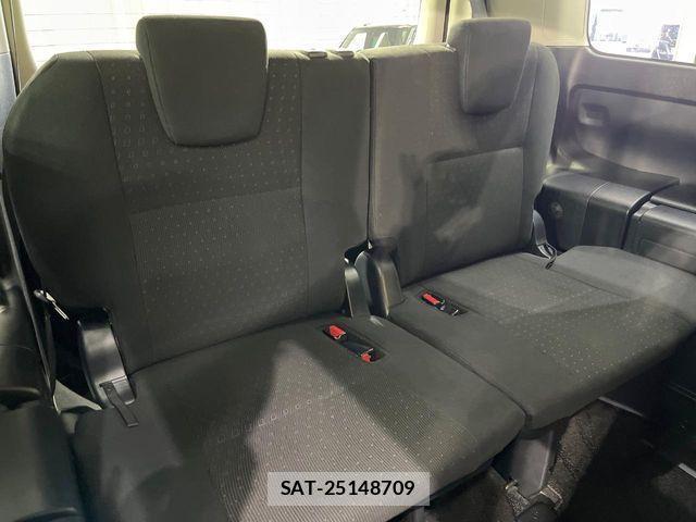 Toyota NOAH HYBRID 2015-08 4328347-9