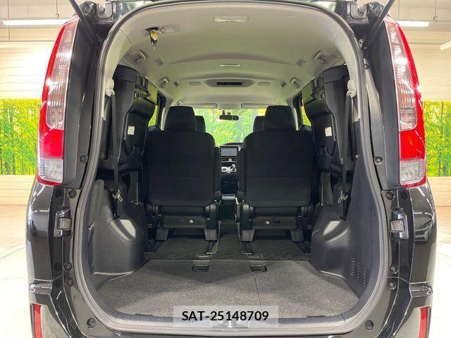 Toyota NOAH HYBRID 2015-08 4328347-10