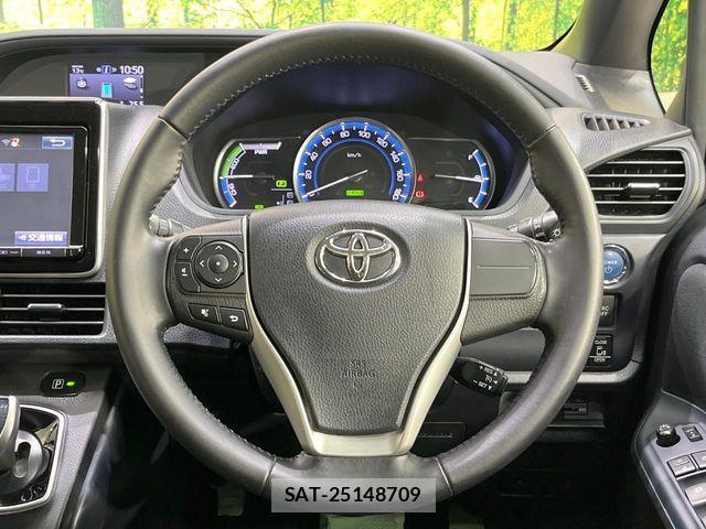 Toyota NOAH HYBRID 2015-08 4328347-11