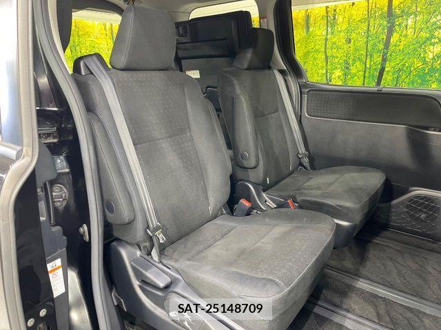 Toyota NOAH HYBRID 2015-08 4328347-8
