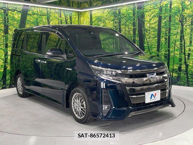 Toyota NOAH HYBRID 2018-02 4393986-17