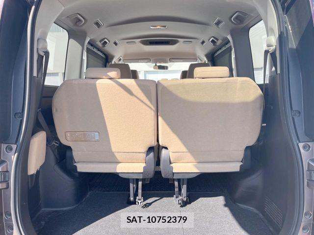 Toyota NOAH HYBRID 2014-03 4393987-10