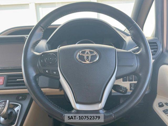 Toyota NOAH HYBRID 2014-03 4393987-11