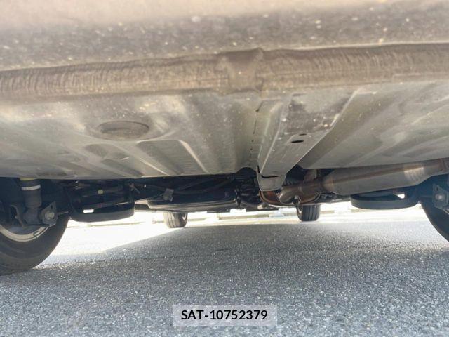 Toyota NOAH HYBRID 2014-03 4393987-18