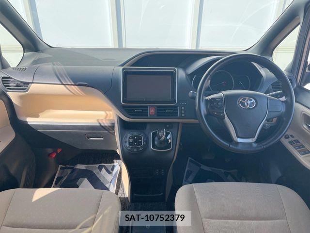 Toyota NOAH HYBRID 2014-03 4393987-1