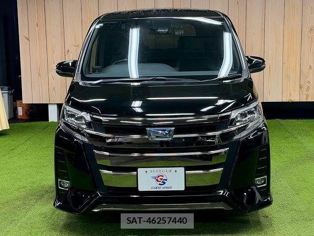 Toyota NOAH HYBRID 2019-03 4422682-16