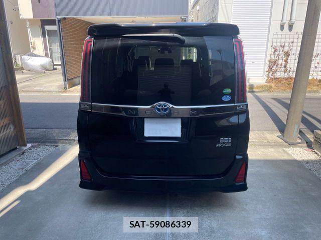 Toyota NOAH HYBRID 2020-05 4598118-18