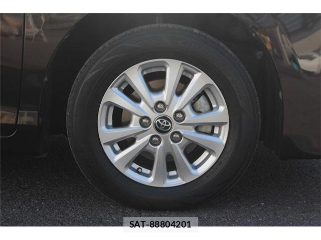Toyota NOAH HYBRID 2018-07 4598125-25