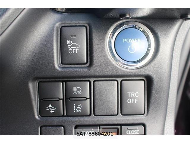 Toyota NOAH HYBRID 2018-07 4598125-6