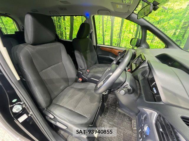 Toyota NOAH HYBRID 2015-03 4598130-7