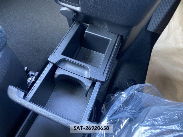 Toyota NOAH HYBRID 2026-01 4598082-18
