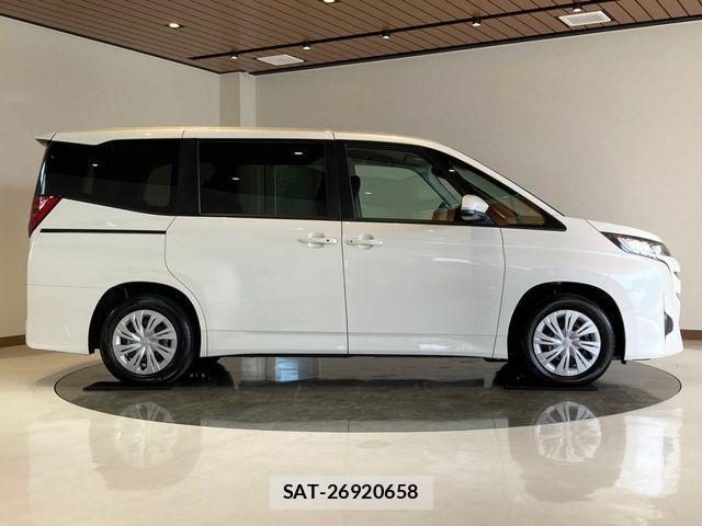 Toyota NOAH HYBRID 2026-01 4598082-4