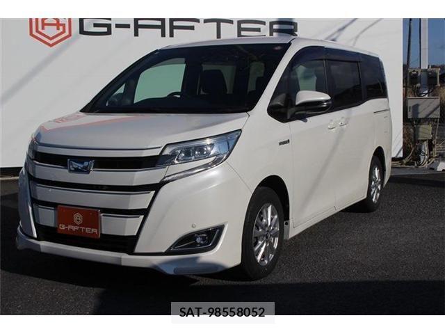 Toyota NOAH HYBRID 2017-12 4640175-14