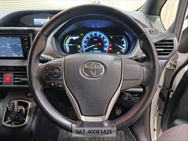 Toyota NOAH HYBRID 2015-06 4756235-11