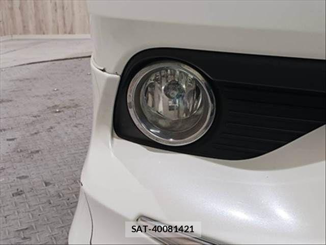 Toyota NOAH HYBRID 2015-06 4756235-24