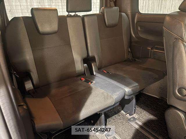Toyota NOAH HYBRID 2017-06 4756233-10