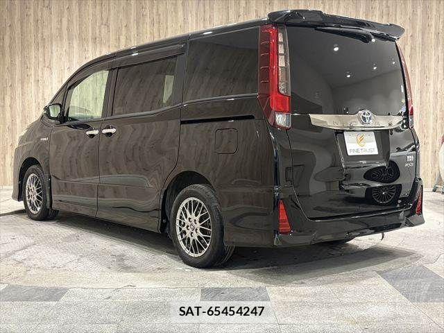 Toyota NOAH HYBRID 2017-06 4756233-21
