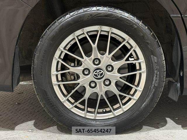 Toyota NOAH HYBRID 2017-06 4756233-27