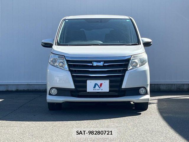 Toyota NOAH HYBRID 2015-06 4756230-14