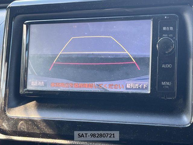 Toyota NOAH HYBRID 2015-06 4756230-3