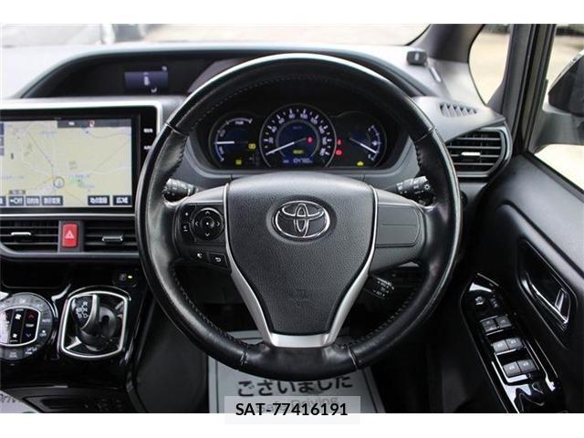 Toyota NOAH HYBRID 2018-06 4973570-15