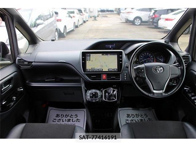 Toyota NOAH HYBRID 2018-06 4973570-16