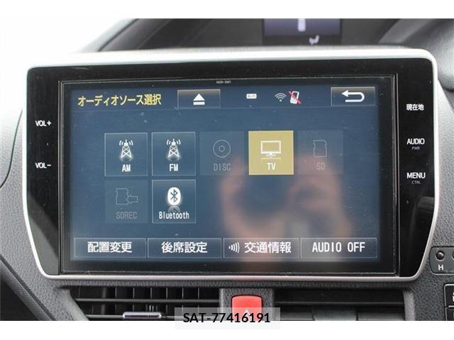 Toyota NOAH HYBRID 2018-06 4973570-2