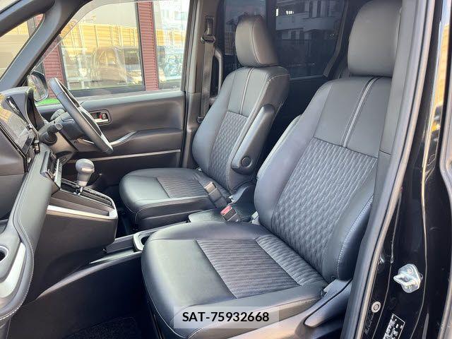 Toyota NOAH HYBRID 2025-03 4973458-18