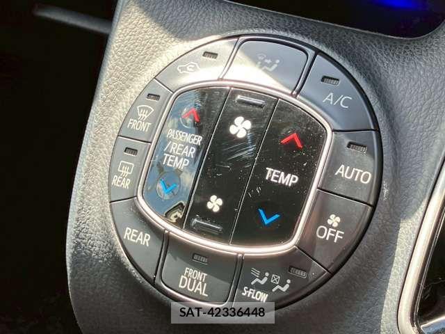 Toyota NOAH HYBRID 2015-05 4973554-10