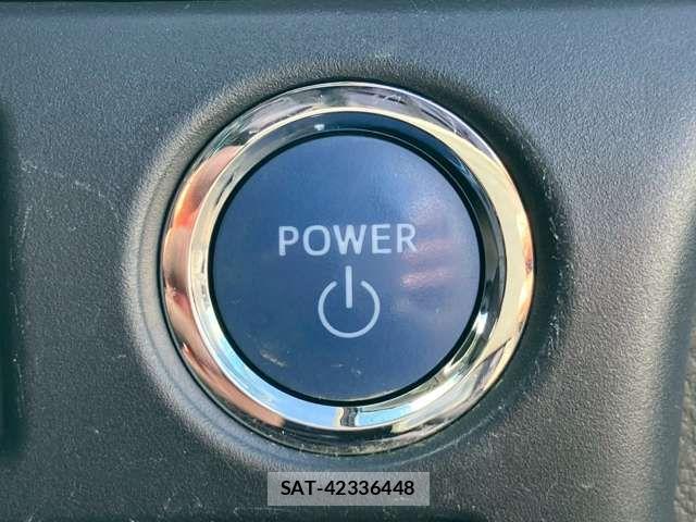 Toyota NOAH HYBRID 2015-05 4973554-11