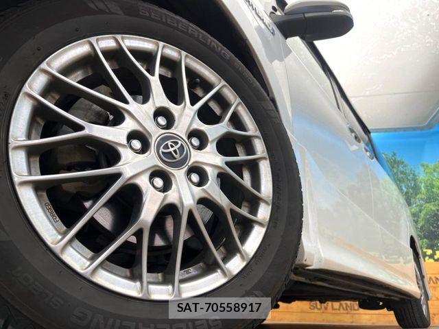 Toyota NOAH HYBRID 2018-03 5874214-13