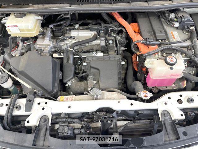 Toyota NOAH HYBRID 2020-11 5874210-19